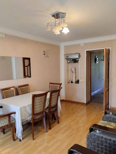 Köhnə tikili: Bakı, Bakıxanov qəs., 3 otaqlı, Köhnə tikili, 60 kv. m — 1