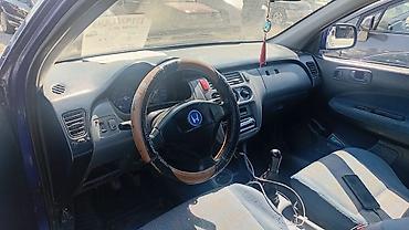 на срв: Honda HR-V: 1999 г., 1.6 л, Бензин, Кроссовер — 6