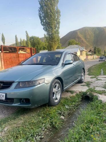 дизель автомат: Honda Accord: 2004 г., 2 л, Автомат, Бензин, Седан