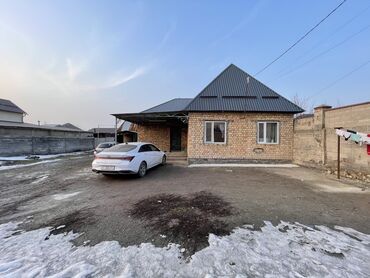 клубный дом бишкек: Барачный, 300 м², 5 комнат, Собственник, Старый ремонт