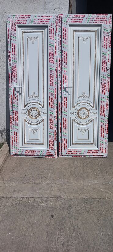Plastik qapılar: Yeni Plastik qapı 80x200 sm Zamok və çərçivə ilə, Zəmanətli, Pulsuz quraşdırma, Pulsuz çatdırılma, Rayonlara çatdırılma — 30