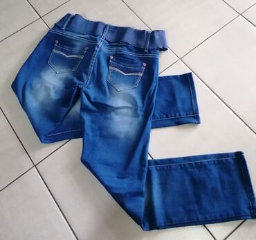 re dress jeans: Prelepe farmerice
Kao nove
Vel 31
Povoljno