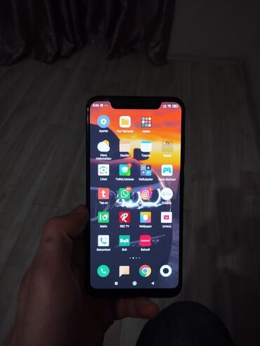 Xiaomi: Xiaomi Mi 8, 64 GB, rəng - Qara, 
 Zəmanət, Sensor, Barmaq izi