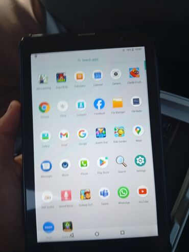 LuAZ: Oteeto TAB 8 planşet Xüsusiyyətlər: - 8 düymlük ekran - Android