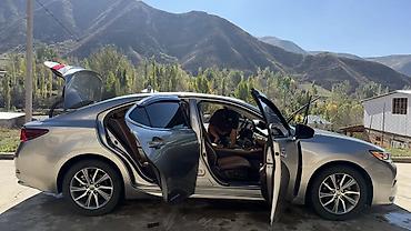 changan e star: Lexus ES: 2017 г., 3 л, Автомат, Гибрид, Седан — 1