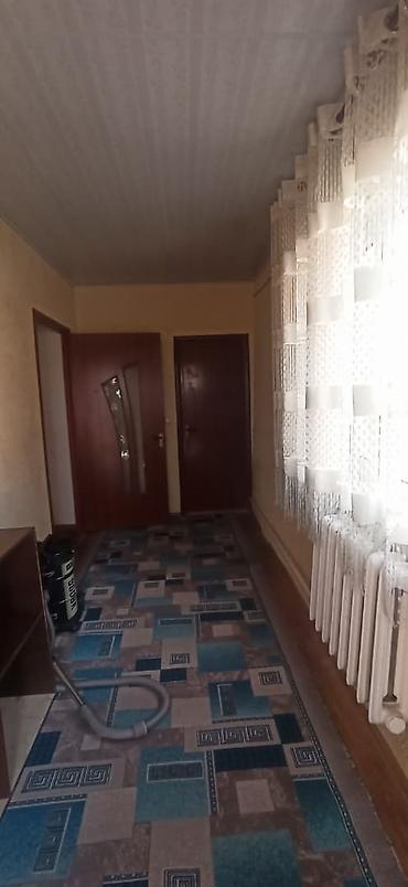 Продажа коттеджей и домов: Продается дом в городе Балыкчы, с мебелью, техникой, в хорошем районе — 3