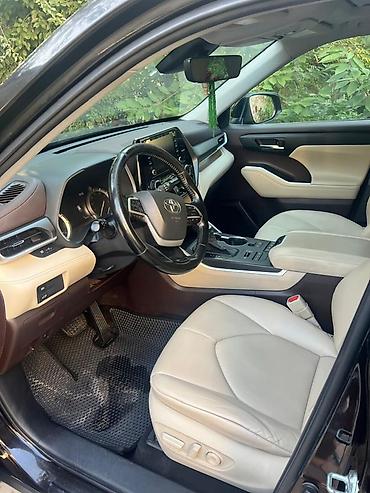 highlander 2017: Toyota Highlander: 2022 г., Бензин — 9