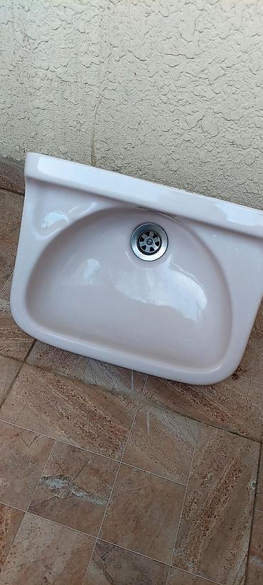 Divar tipli keramika əl yuma lavabosu - Material: yüksək keyfiyyətli