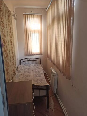1 комнатная квартира снять: Yasamal 2 nomreli tibb kolecinin yaninda kiraye ev verilir. 9/4