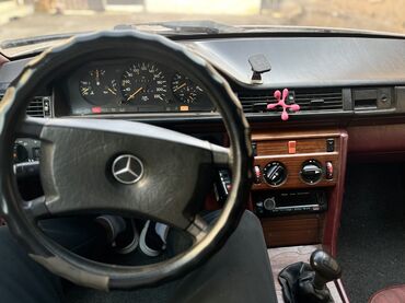 Mercedes-Benz: Mercedes-Benz W124: 1991 г., 2.9 л, Механика, Дизель, Седан — 5