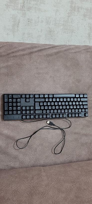 USB klaviatura – tam ölçülü Xüsusiyyətlər: - Tam ölçülü layout