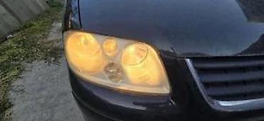 auto crni leskovac: VOLKSWAGEN TOURAN 1.6 | Godište 2004. Kilometraža 250.000 km Gorivo — 4