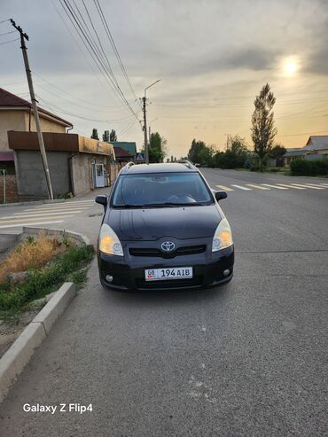 Toyota: Toyota Corolla Verso: 2009 г., 2.2 л, Механика, Дизель, Универсал