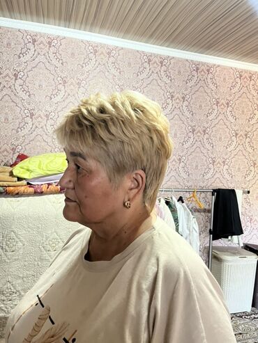 оформление стола: Парикмахер, Стрижки, С выездом на дом