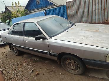 Audi 100: 1989 г., Седан