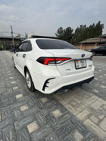 армянские номера в кыргызстане: Toyota Corolla: 2020 г., 1.8 л, Вариатор, Гибрид, Седан — 7