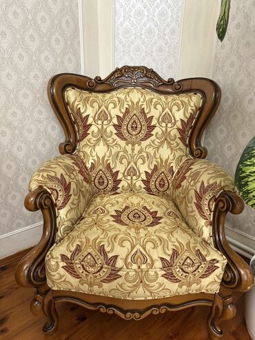 Divan və kreslo dəstləri: Klassik divan, Divan, Bazasız, Açılmayan — 10