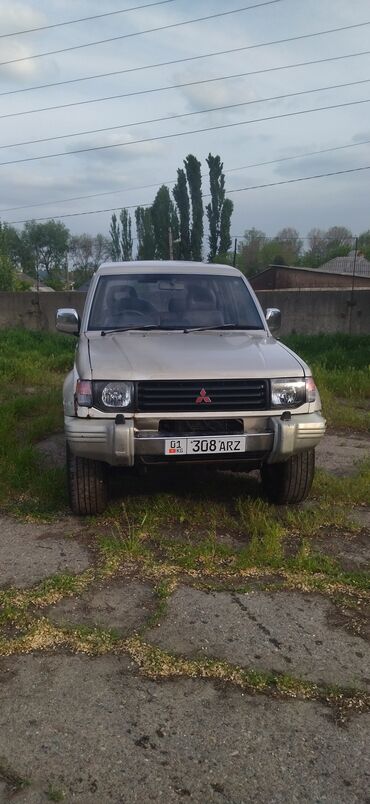 машина арзан: Mitsubishi Pajero: 1991 г., 2.5 л, Автомат, Дизель, Внедорожник