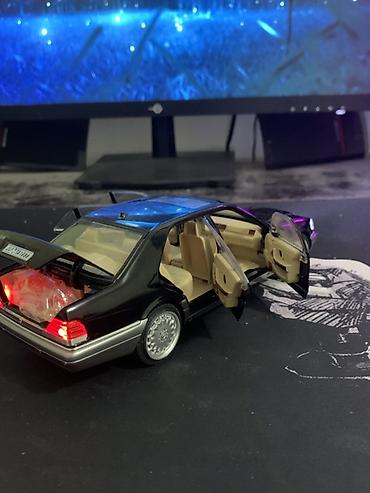 ск 8: Коллекционная модель автомобиля Mercedes-Benz S-Class (W140) S320 с — 4