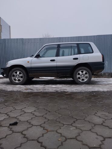 Toyota: Toyota RAV4: 1996 г., 2 л, Автомат, Бензин, Кроссовер