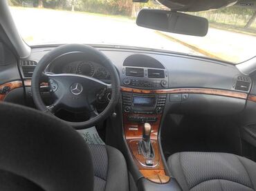Mercedes-Benz: Mercedes-Benz E 200: 1.8 l. | 2003 έ. Λιμουζίνα — 4