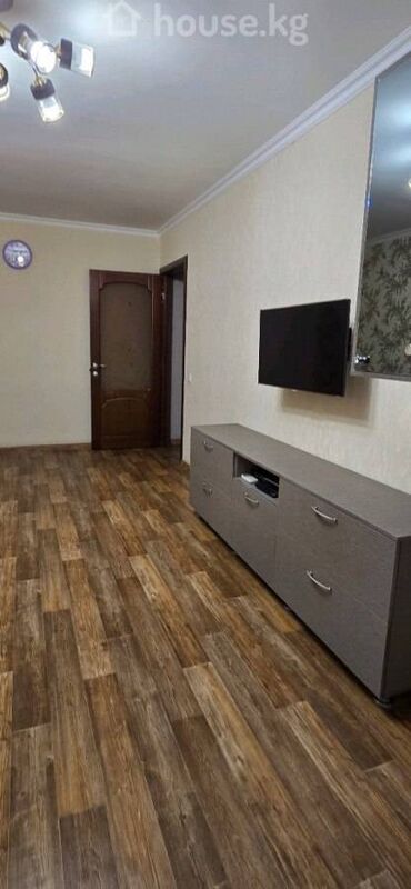 квартира семная: 2 комнаты, 49 м², 104 серия, 1 этаж, Евроремонт