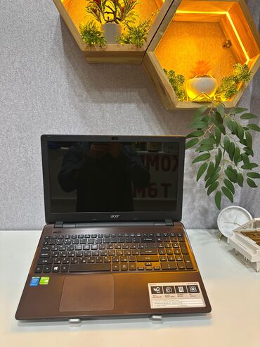 Acer: İşlənmiş Acer Aspire, 15.6 ", Intel Core i3, 256 GB