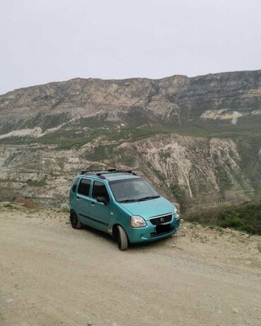 Nəqliyyat: Suzuki Wagon R: 1.3 l. | 2001 il | 189076 km. | Van/Minivan