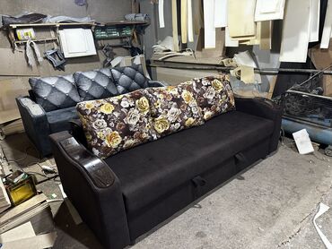 Угловые диваны: Угловые диваны — 9