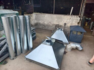 Кухонные вытяжки: Промышленная вытяжка, предназначенная для эффективного удаления дыма — 10