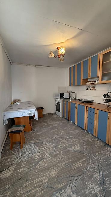 Продажа коттеджей и домов: Продается участок с домом Арча-Бешик, 3 сотки Характеристики дома: * — 18