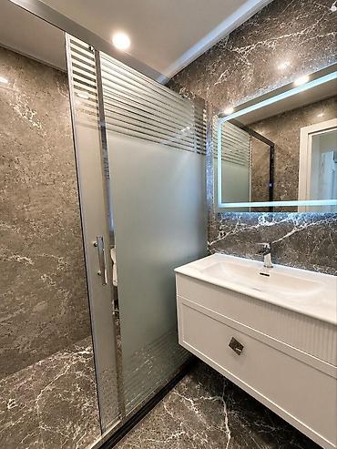 Mənzillərin satışı: Satılır 3 otaqlı yeni tikili 115 m², 28 May m. Kateqoriya Yeni tikili — 8