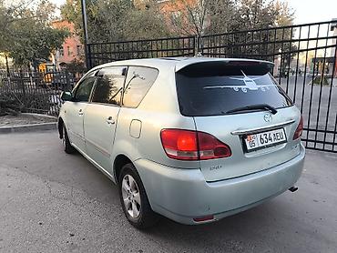 на тойоту: Toyota Ipsum: 2002 г., Бензин, Минивэн — 3