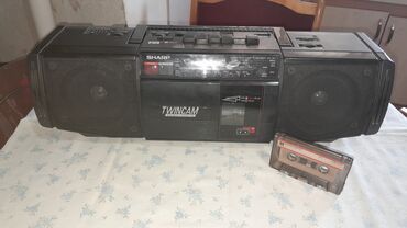 Mikrofonlar: SHARP Twincam Double Cassette Boombox – model WQ-T221 (Stereo Radio