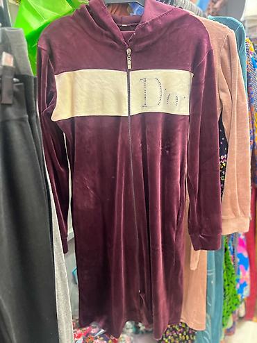 Халаты: Велюровые теплые халаты на любой размер 42 до 62 идут 💯 хлопок — 25