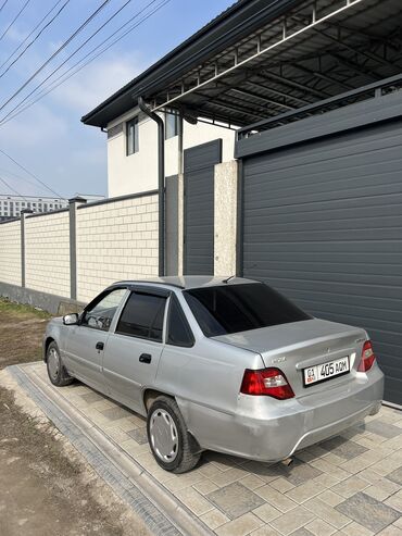 Daewoo: Daewoo Nexia: 2012 г., 1.5 л, Механика, Бензин, Седан