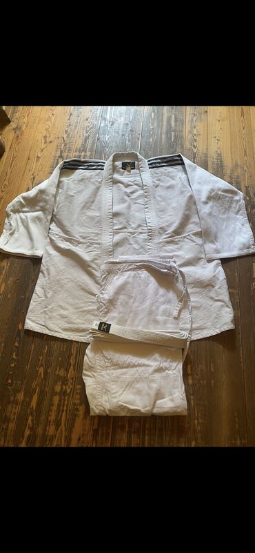 купить турник в баку: Cüdo kimanosu “Mizuno” işdənməyib ideal vəziyyətdə