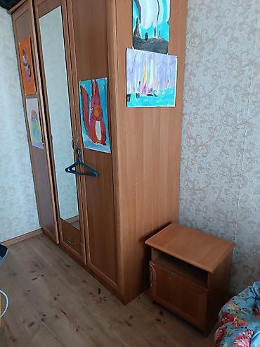шикаф бу: Продаю шифоньер две односпальные стандартные кровати,две тумбы — 1
