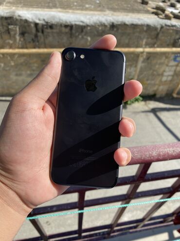 işlenmiş iphone 13: IPhone 7, 32 GB, Jet Black