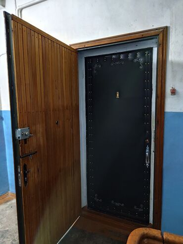 Продажа квартир: 3 комнаты, 65 м², 1 этаж — 2