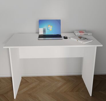 стол для учебы: Офисный Стол, цвет - Белый, Новый