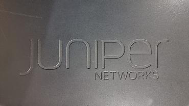 prosessor satilir: Juniper EX2200-24T-4G | 24 managed port + 4 SFP uplink Peşəkar — 7