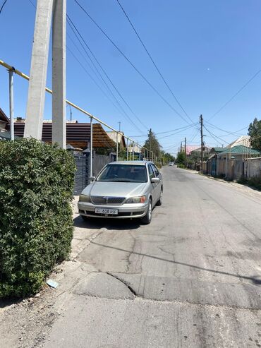 продам срочно машину: Toyota Vista: 1998 г., 2 л, Автоматтык, Бензин, Седан