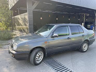 фонари ручной: Volkswagen Vento: 1993 г., 1.8 л, Механика, Бензин, Седан — 2