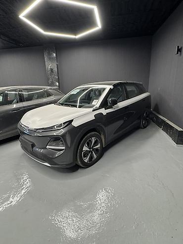 hongqi e hs3: Changan Qiyuan Q05: 2026 г., 1.5 л, Вариатор, Электромобиль, Универсал — 2