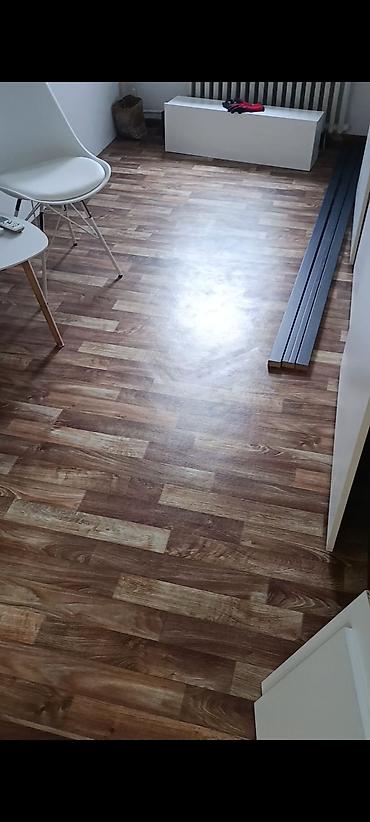 kuhinjski ormari: -Pult   se izradjuje se od Univera debljine 18mm u kombinaciji bele i — 5