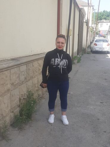 iw qabyuyan razin: Qabyuyan işi axtariram. Razin yaxın olsa yaxşi olardi