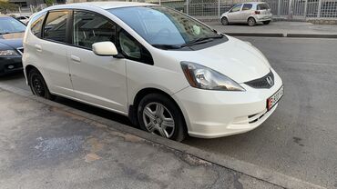 Honda: Honda Fit: 2013 г., 1.5 л, Автомат, Газ, Хэтчбэк