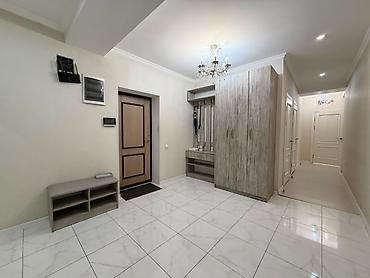depo: For rent a 3 bedroom apartment in the Golden Square. 116 Toktogul — 5