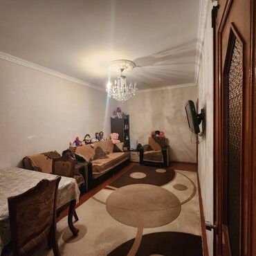 Köhnə tikili: Bakı, 3 otaqlı, Köhnə tikili, m. Həzi Aslanov, 50 kv. m — 3